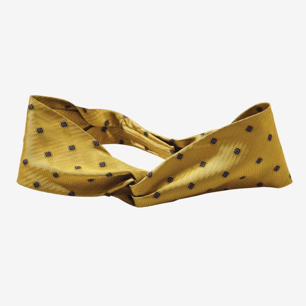 Nucleus Twisted Ascot